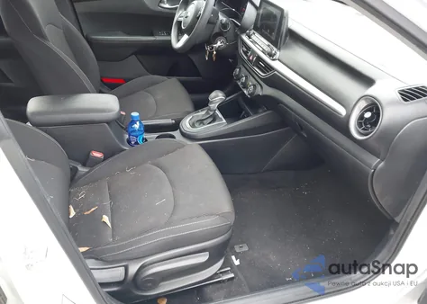 2020 Kia Forte Lxs z USA, uszkodzony, nr VIN 3KPF24AD6LE153488